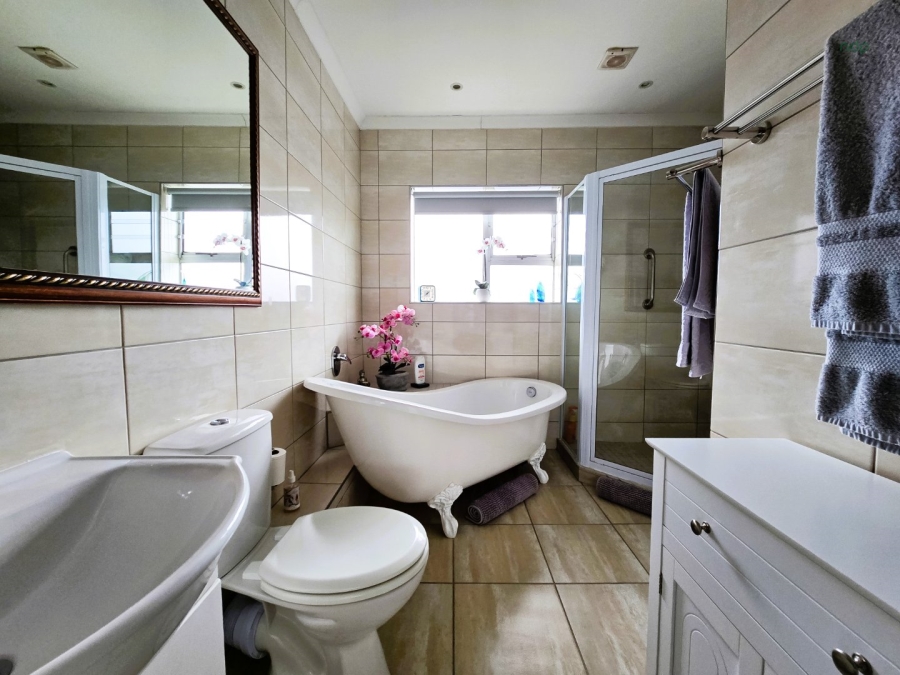  Bedroom Property for Sale in Gonubie Eastern Cape